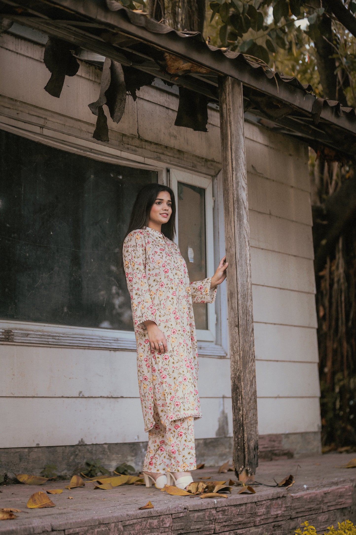 BinNoor Fab Lawn Stitched 2Pcs DE-LA06-P2-S046