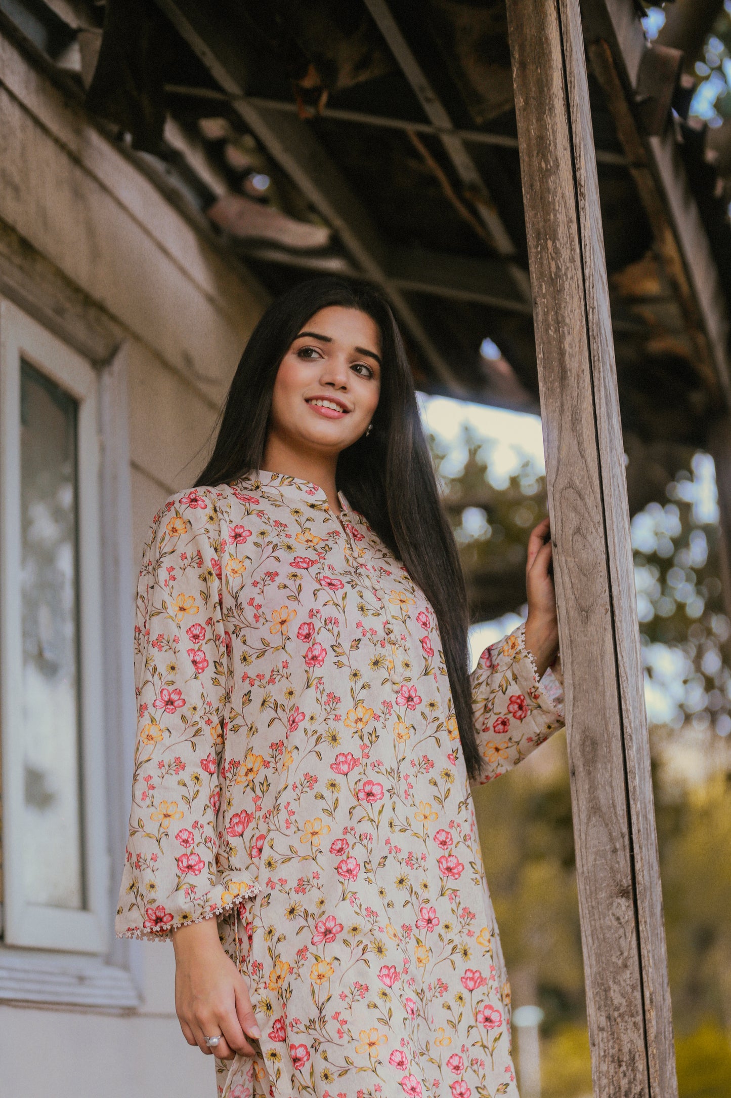 BinNoor Fab Lawn Stitched 2Pcs DE-LA06-P2-S046