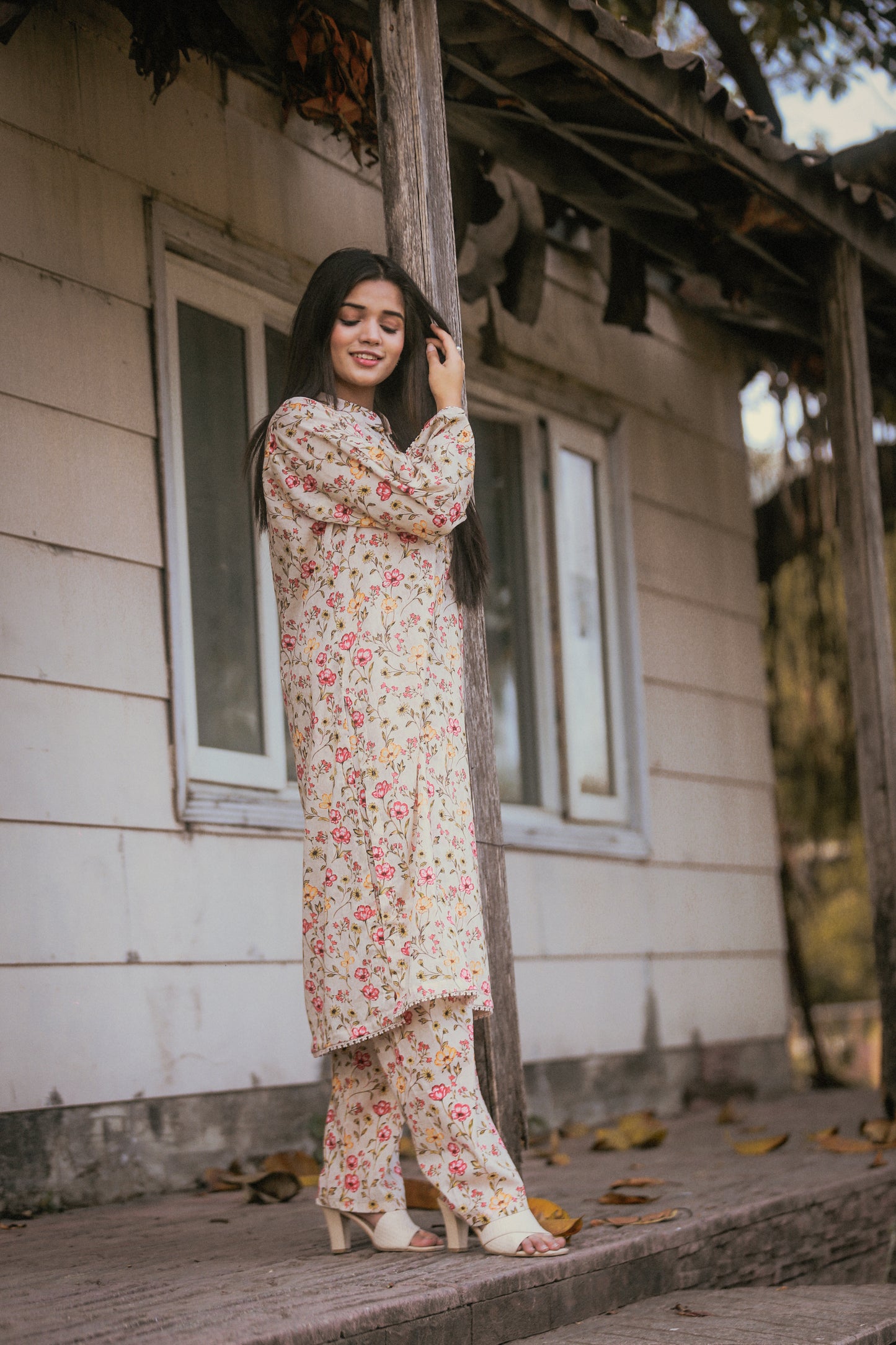 BinNoor Fab Lawn Stitched 2Pcs DE-LA06-P2-S046