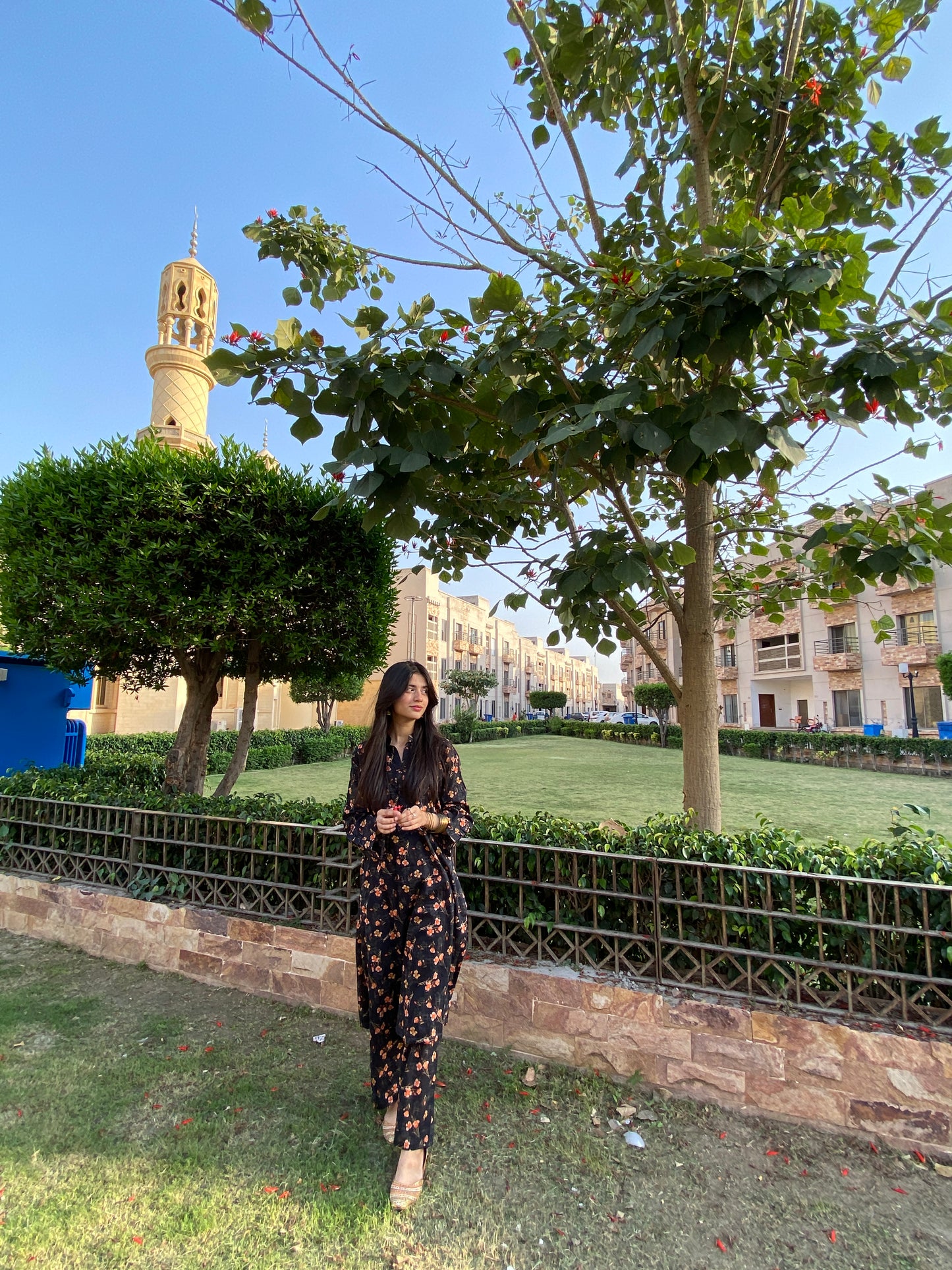 BinNoor Fab Lawn Stitched 2Pcs DE-LA07-P2-S061