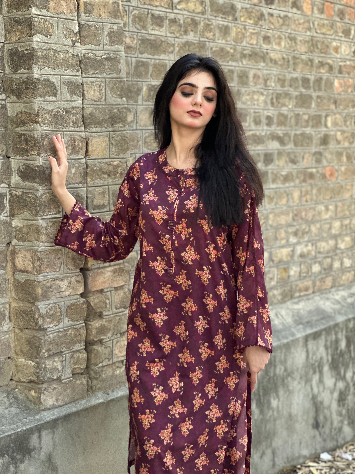 BinNoor Fab Lawn Stitched 2Pcs DE-LA06-P2-S052