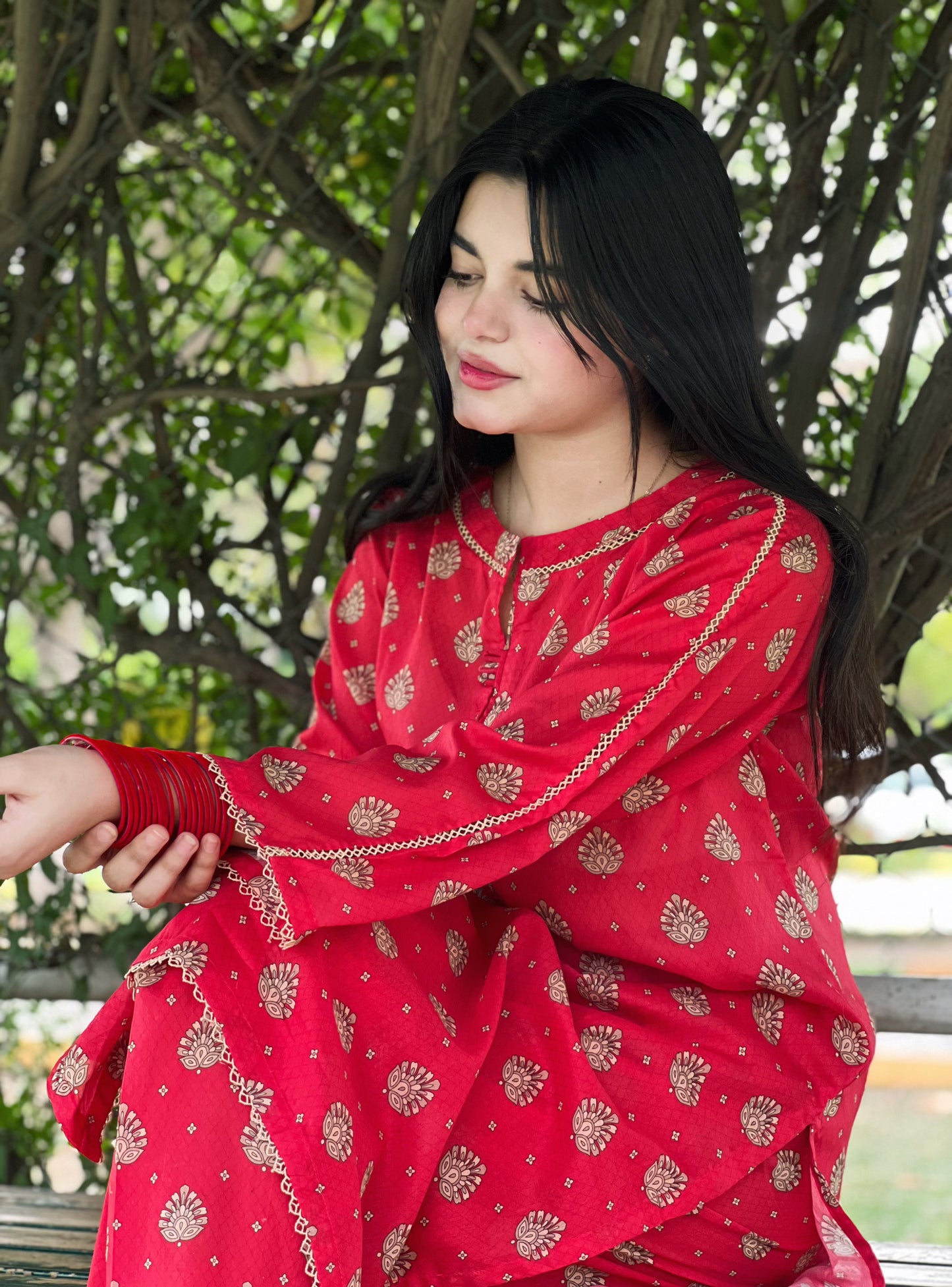 BinNoor Fab Lawn Stitched 2Pcs DE-LA06-P2-S045