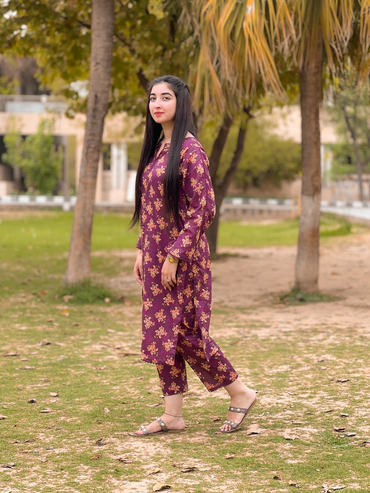 BinNoor Fab Lawn Stitched 2Pcs DE-LA06-P2-S052