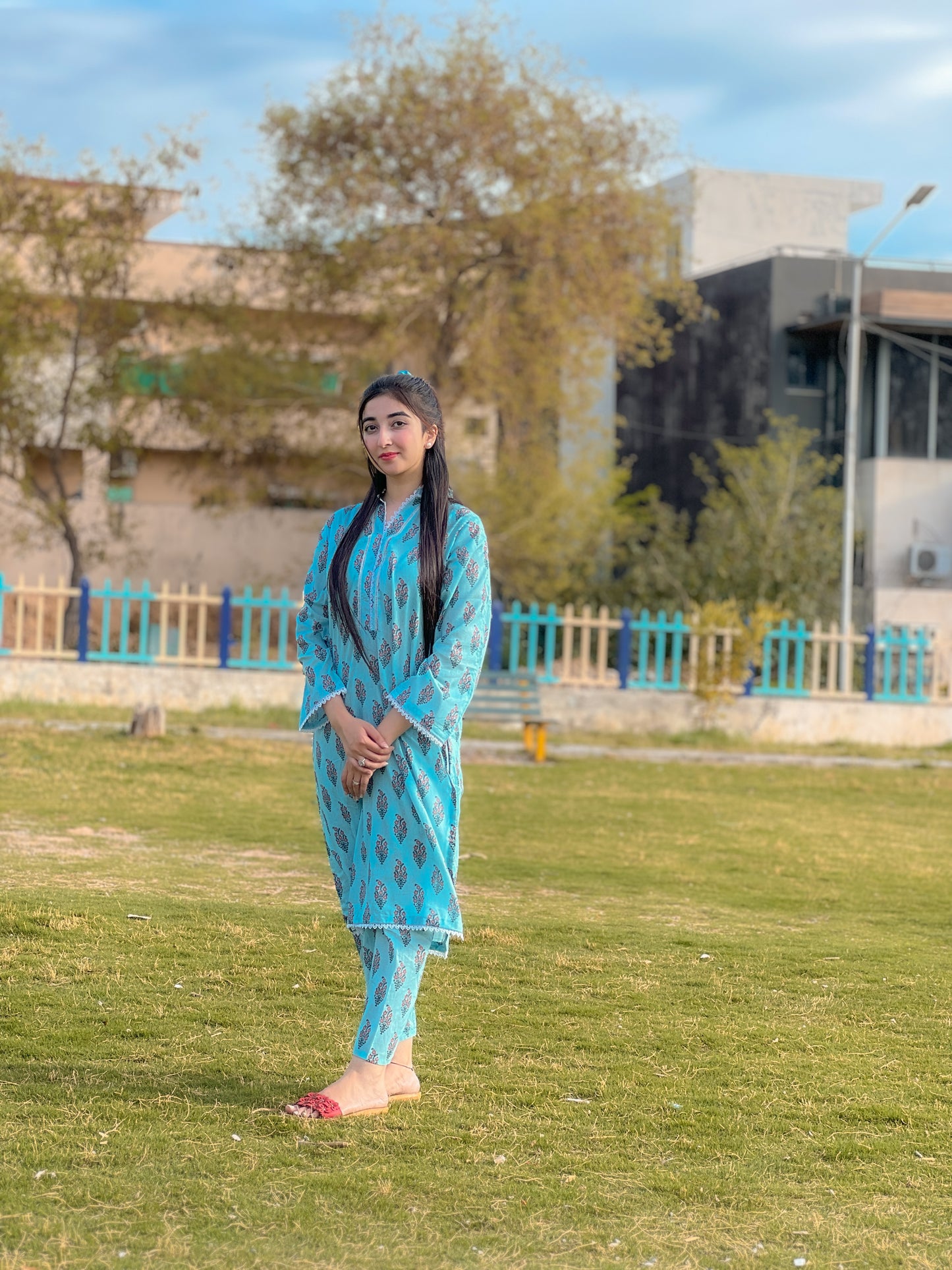 BinNoor Fab Lawn Stitched 2Pcs DE-LA06-P2-S050