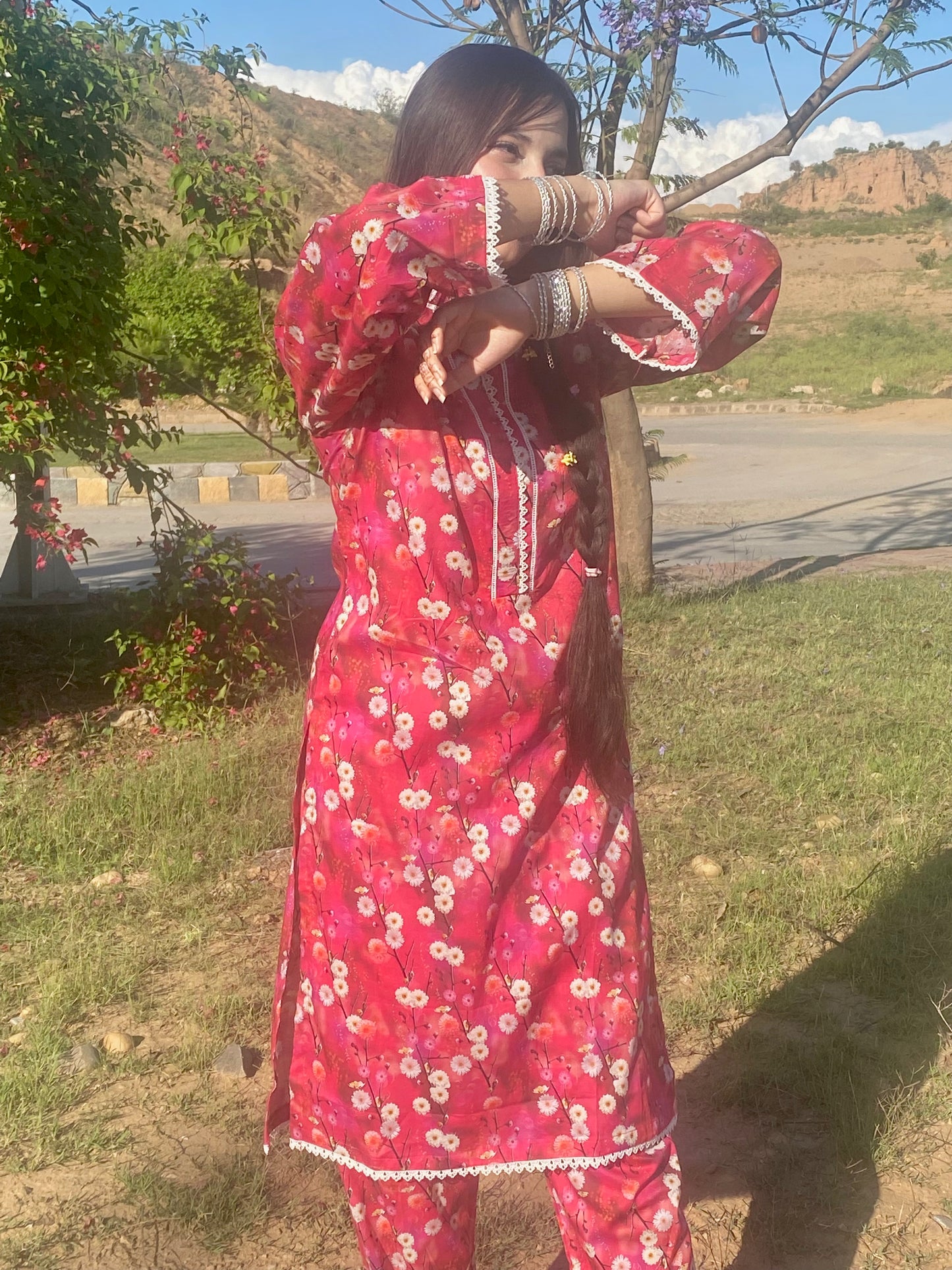 BinNoor Fab Lawn Stitched 2Pcs DE-LA07-P2-S055