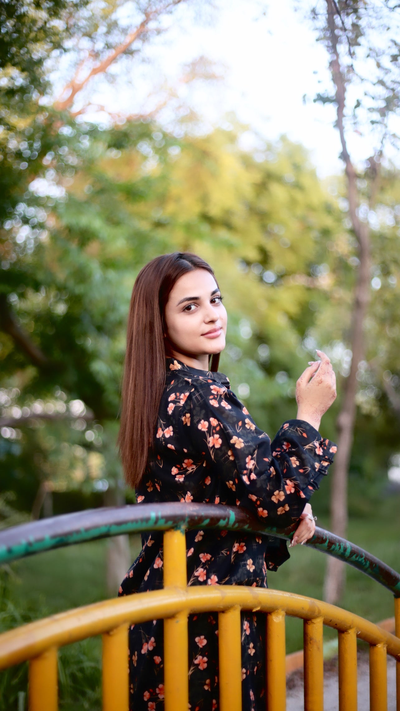 BinNoor Fab Lawn Stitched 2Pcs DE-LA07-P2-S061