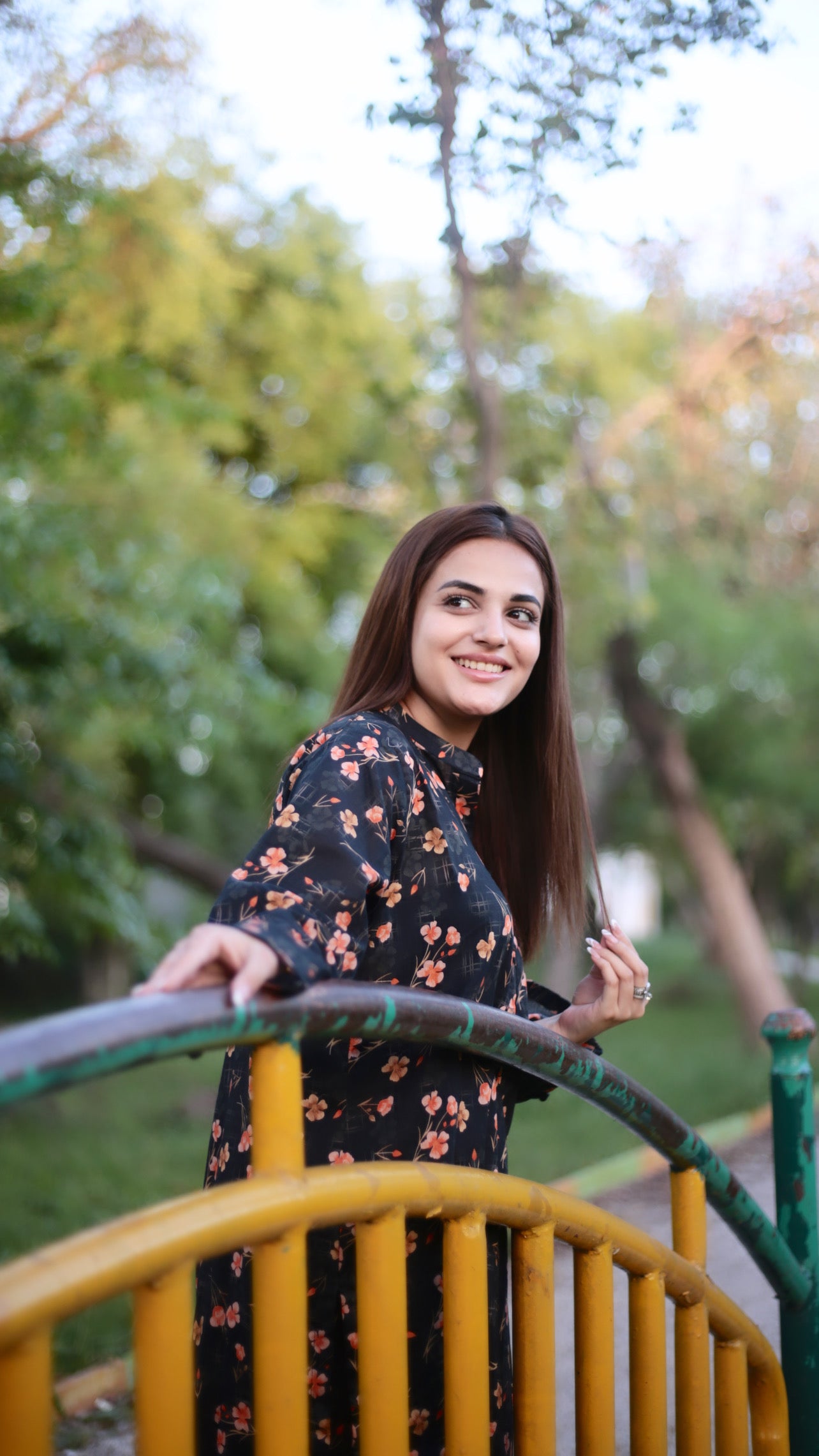 BinNoor Fab Lawn Stitched 2Pcs DE-LA07-P2-S061