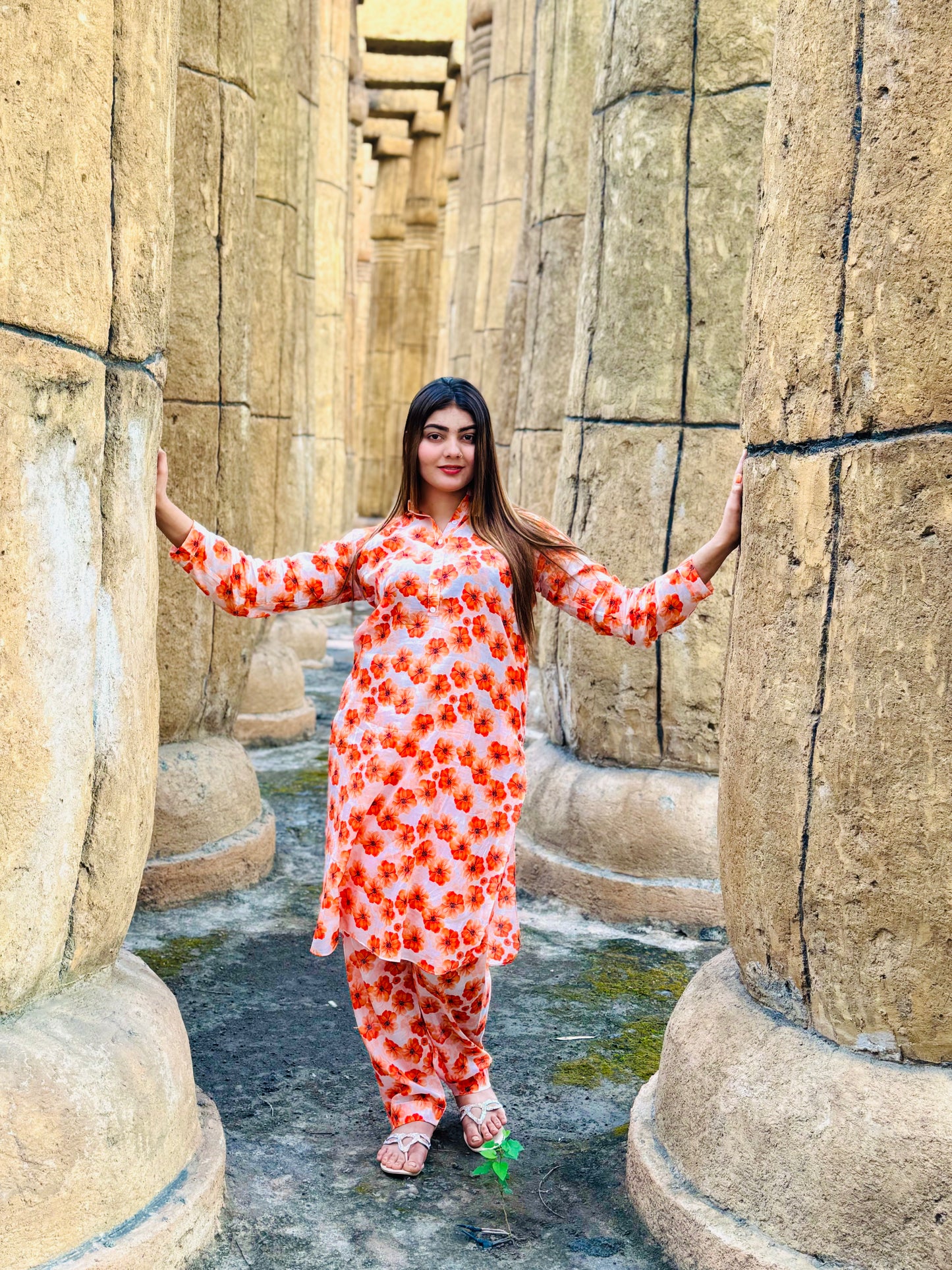 BinNoor Fab Lawn Stitched 2Pcs DE-LA08-P2-S072