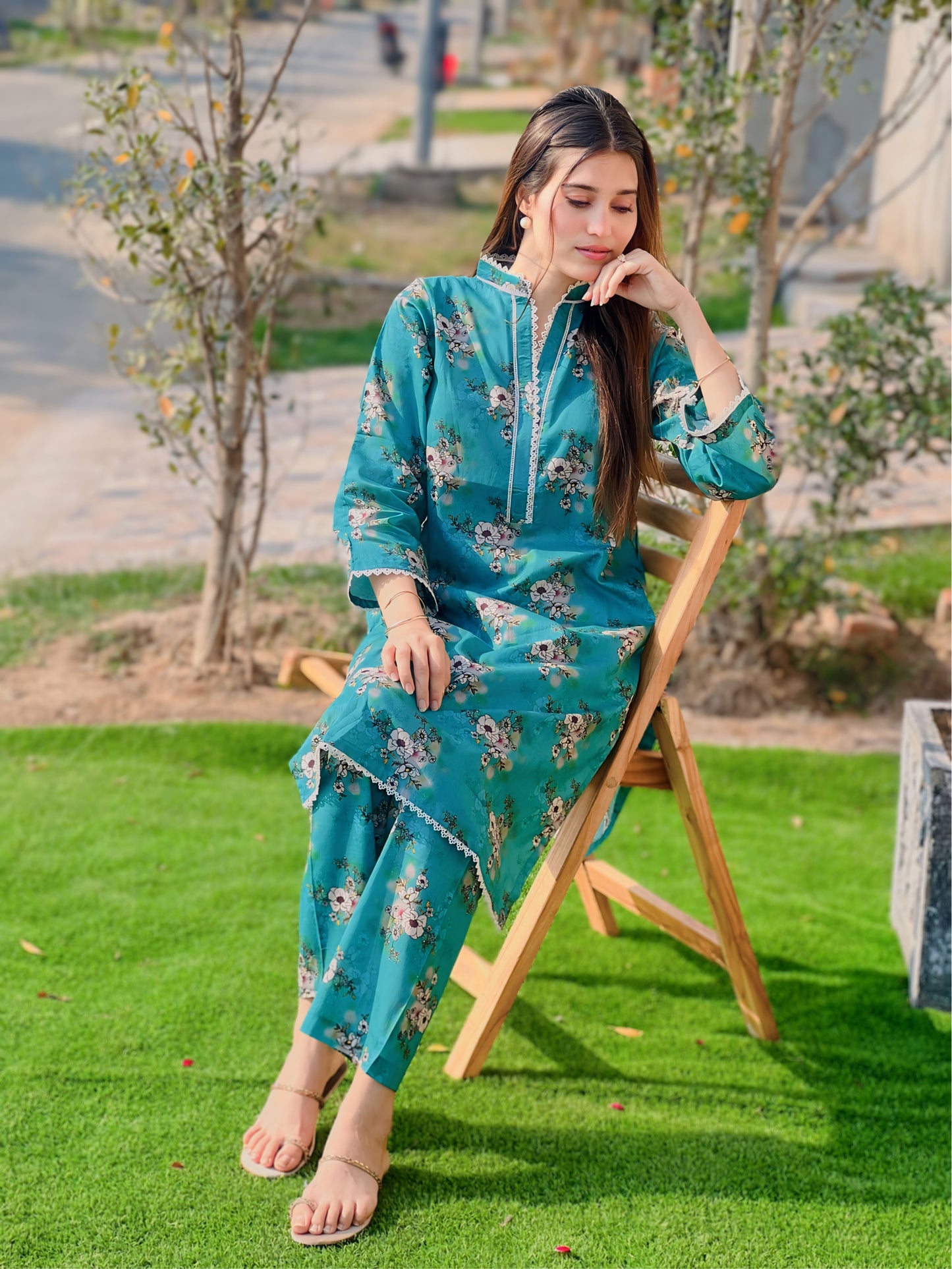 BinNoor Fab Lawn Stitched 2Pcs DE-LA05-P2-S031