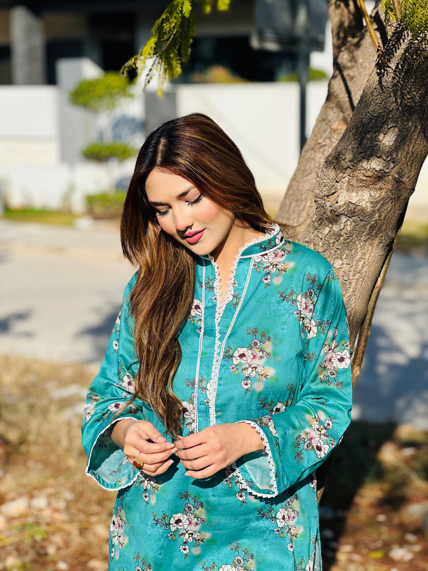 BinNoor Fab Lawn Stitched 2Pcs DE-LA05-P2-S031