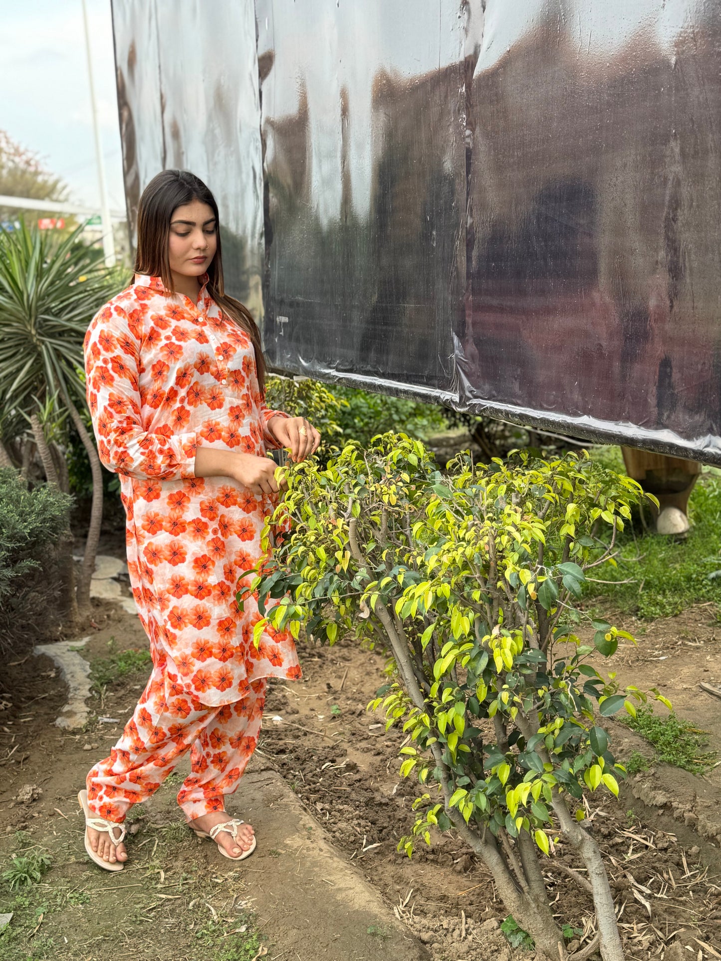 BinNoor Fab Lawn Stitched 2Pcs DE-LA08-P2-S072