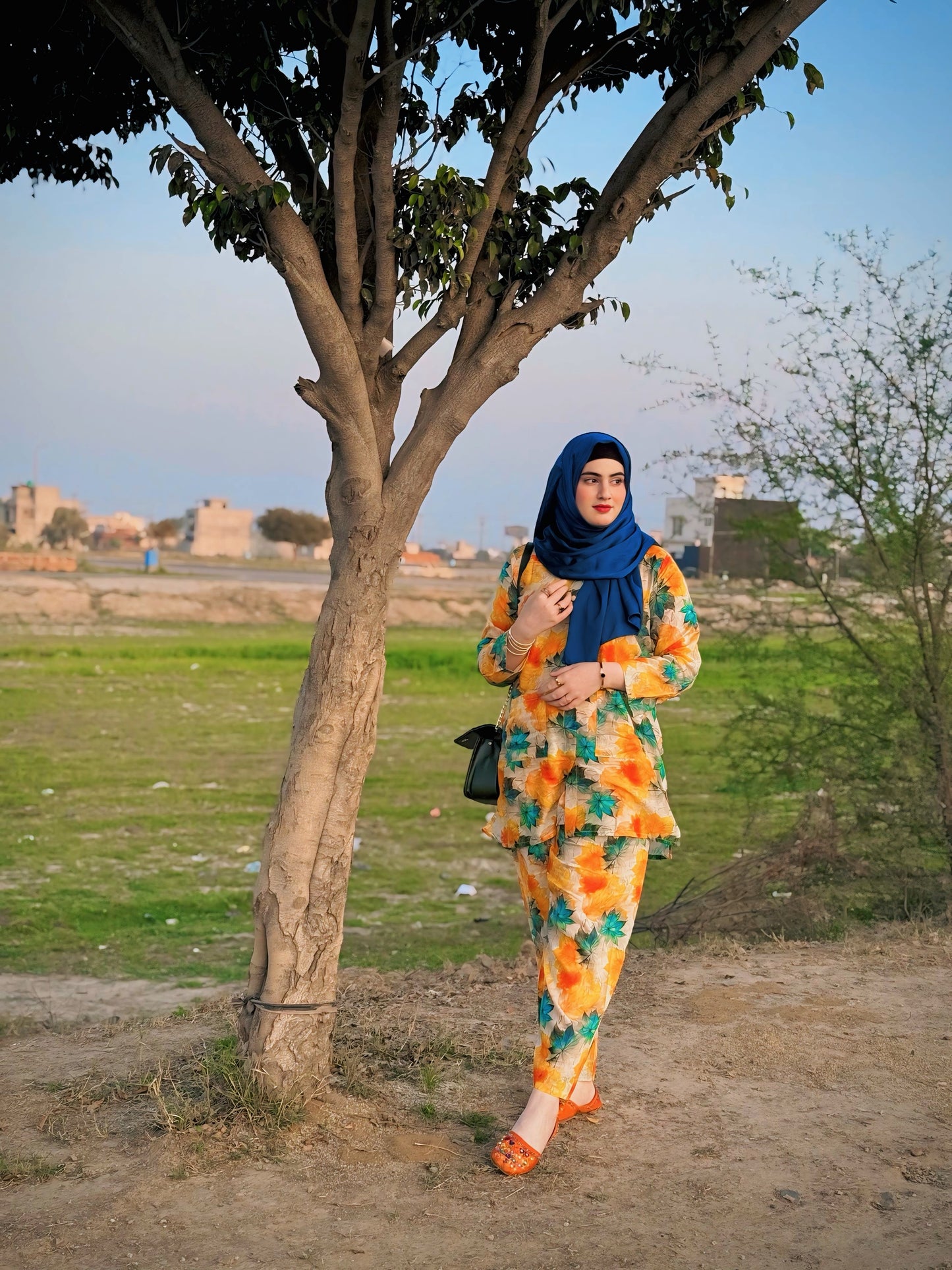 BinNoor Fab Lawn Stitched 2Pcs DE-LA08-P2-S069