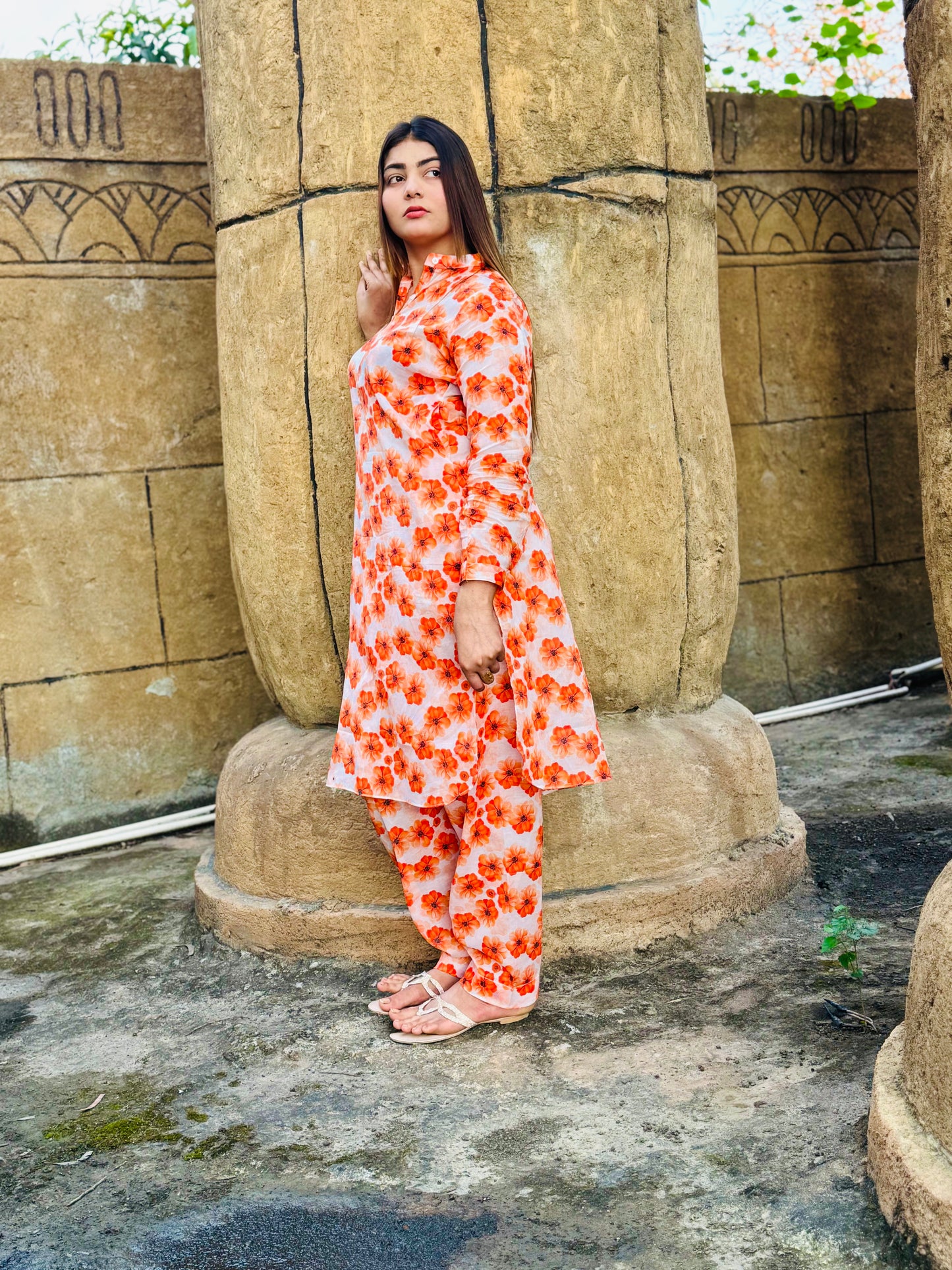 BinNoor Fab Lawn Stitched 2Pcs DE-LA08-P2-S072