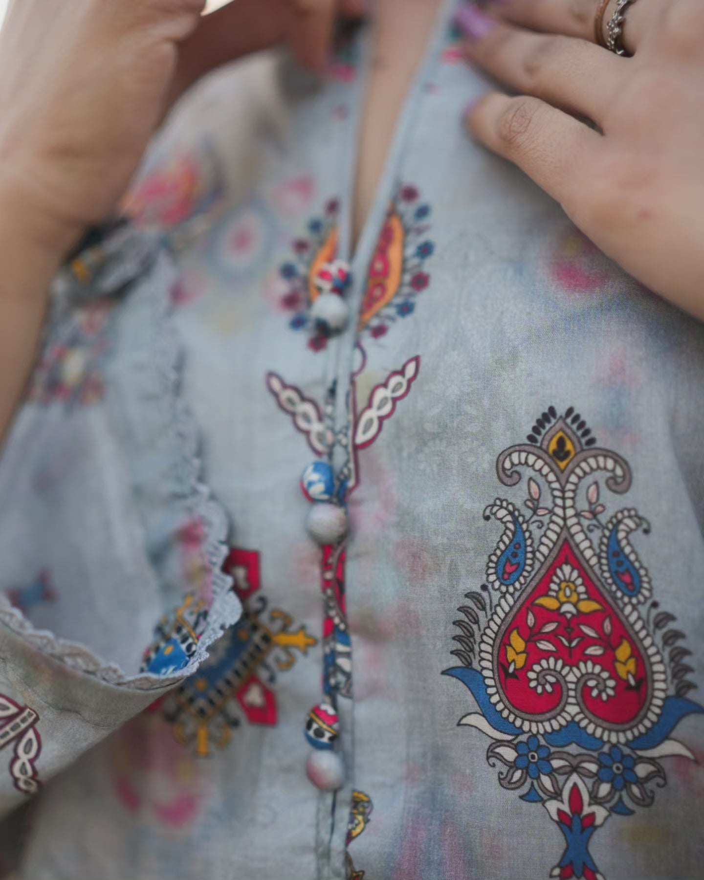 BinNoor Fab Lawn Stitched 2Pcs DE-LA05-P2-S041