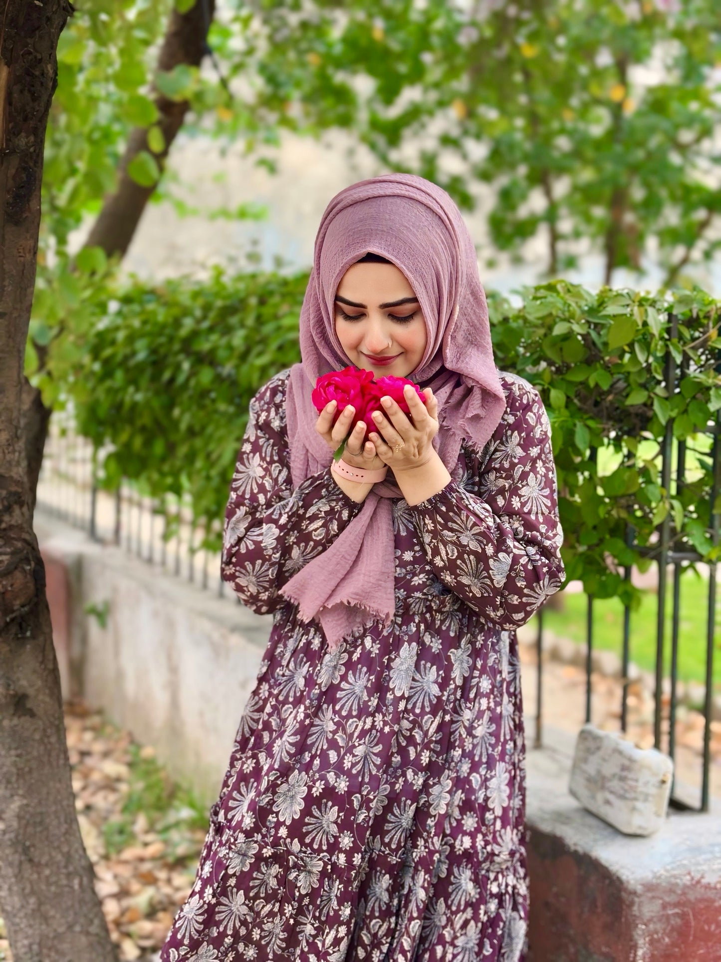 BinNoor Fab Lawn Stitched 2Pcs DE-LA08-P2-S081