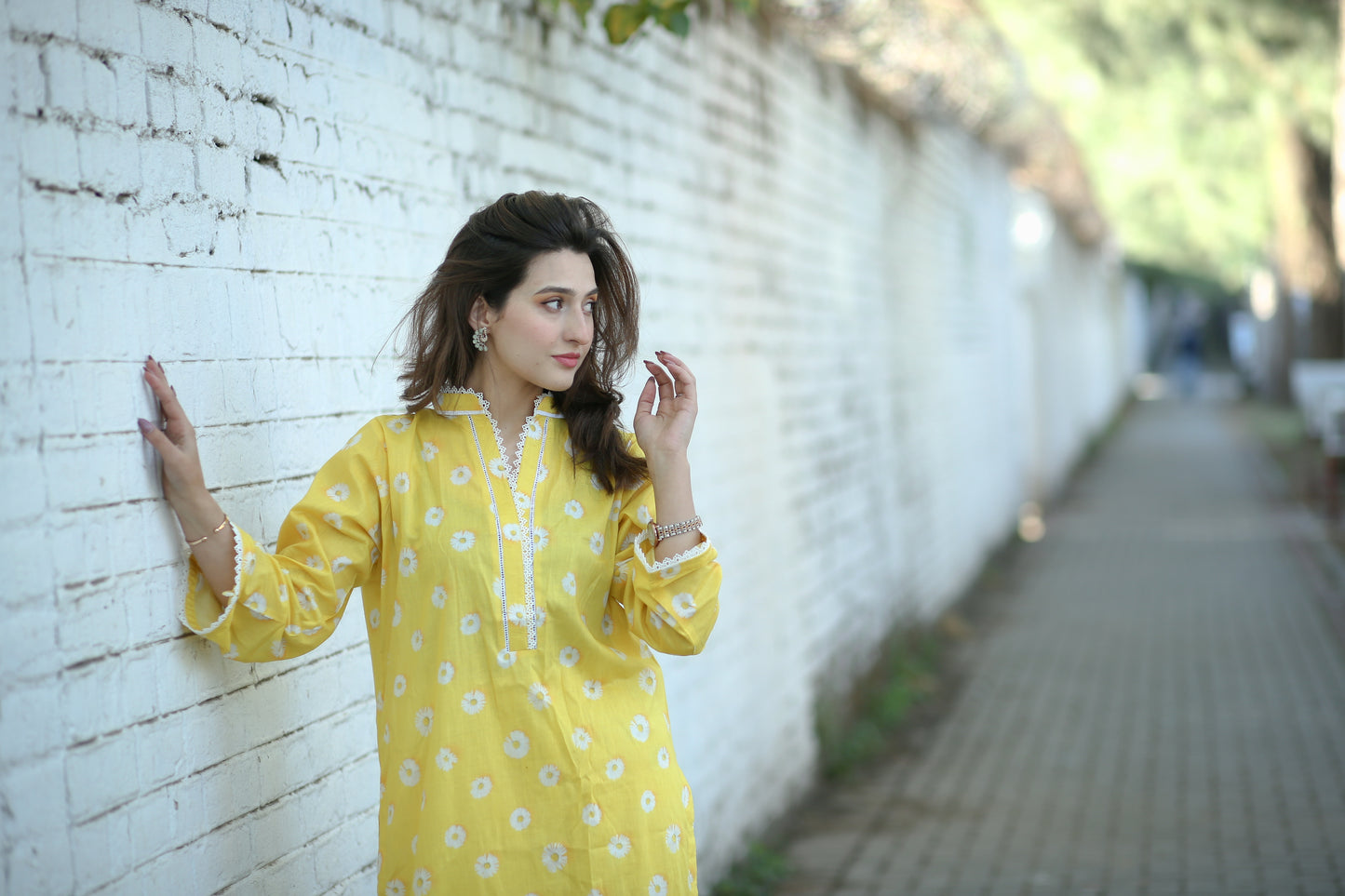 BinNoor Fab Lawn Stitched 2Pcs DE-LA05-P2-S032