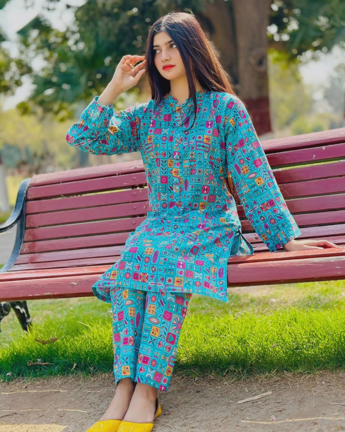 BinNoor Fab Lawn Stitched 2Pcs DE-LA05-P2-S037
