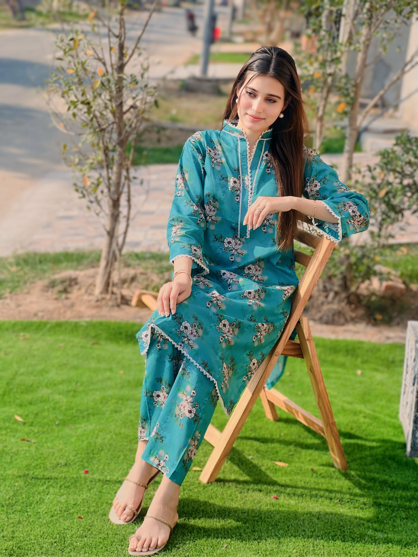 BinNoor Fab Lawn Stitched 2Pcs DE-LA05-P2-S031