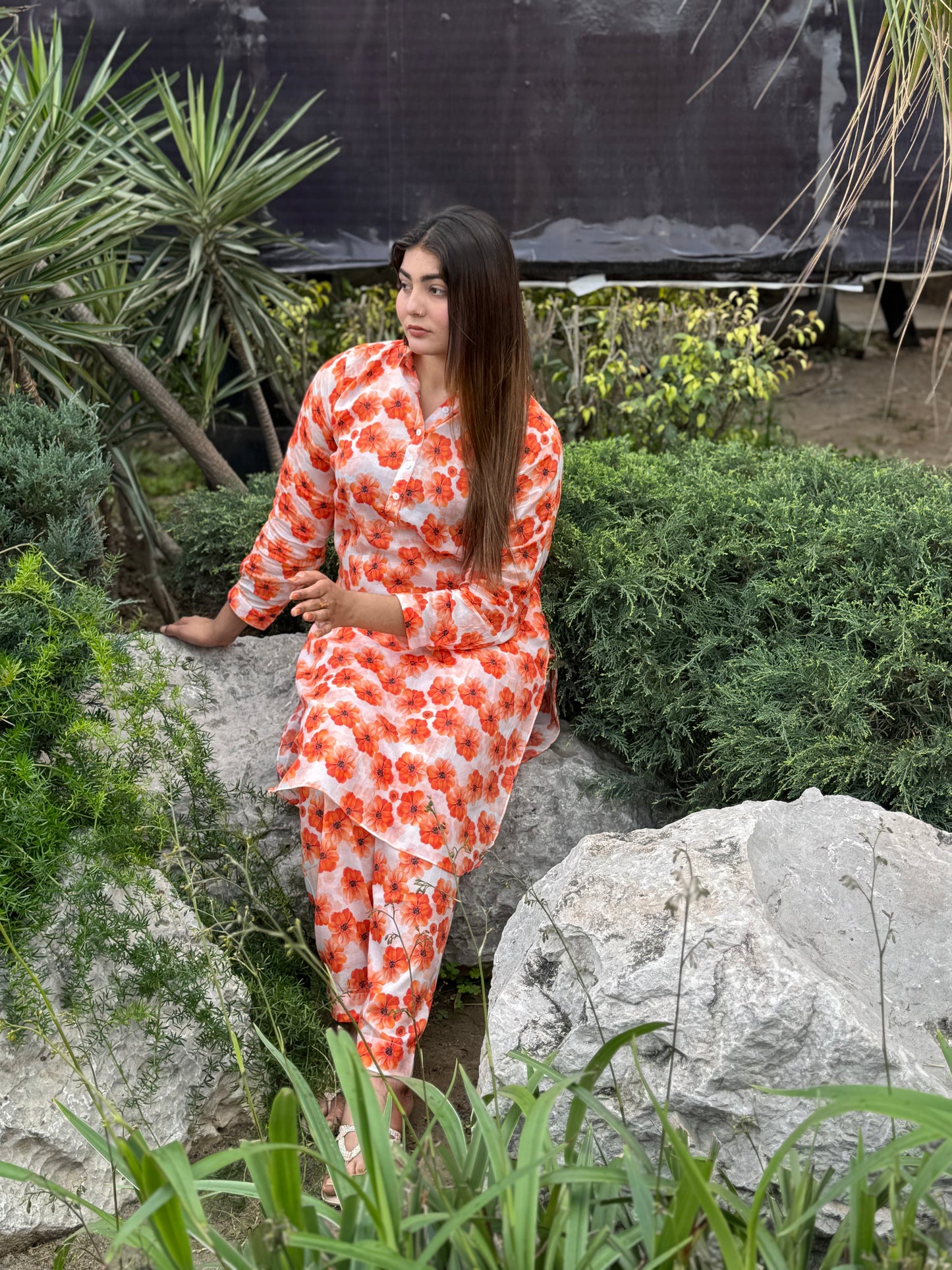 BinNoor Fab Lawn Stitched 2Pcs DE-LA08-P2-S072