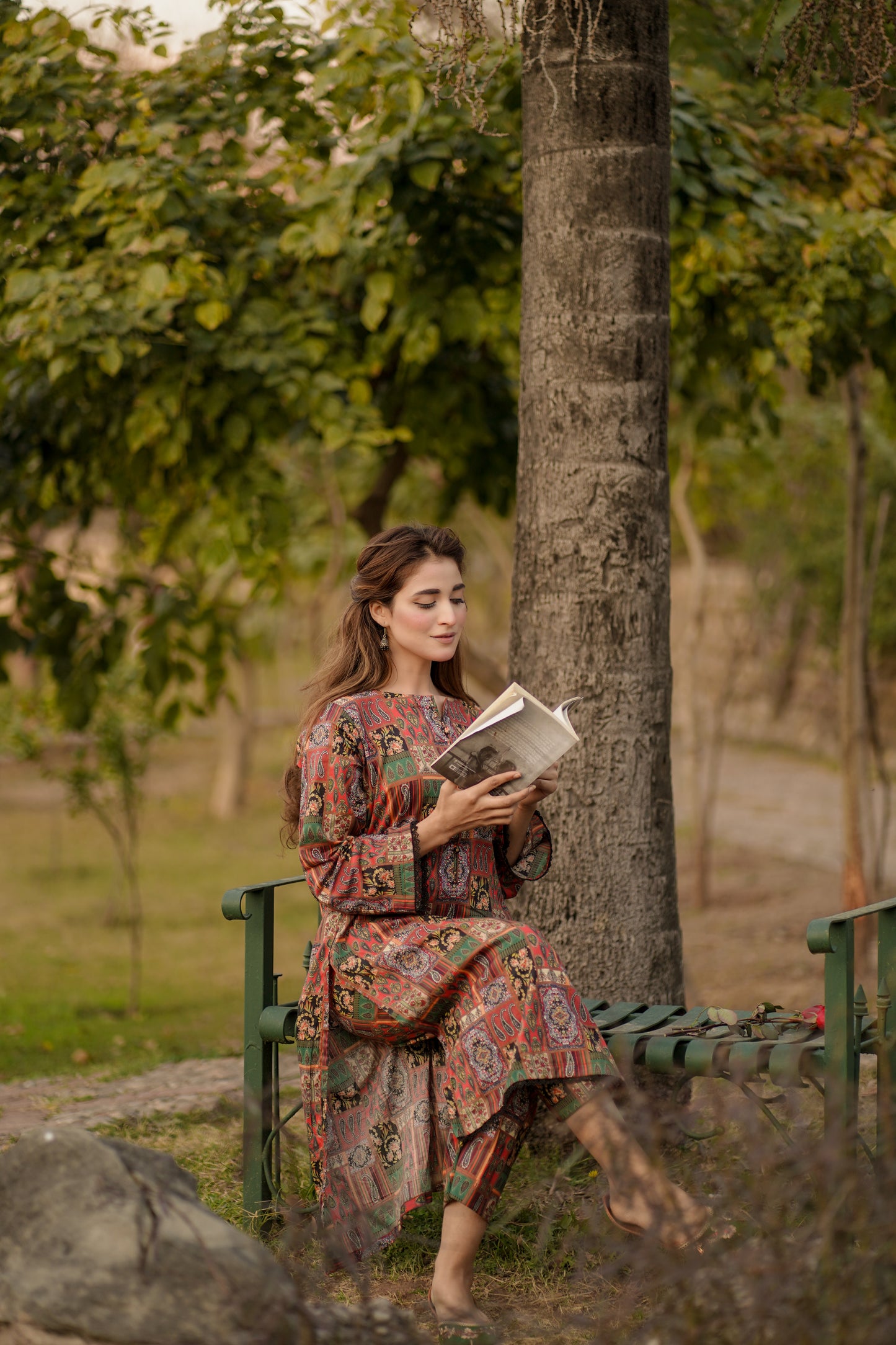 BinNoor Fab Lawn Stitched 2Pcs DE-LA05-P2-S036