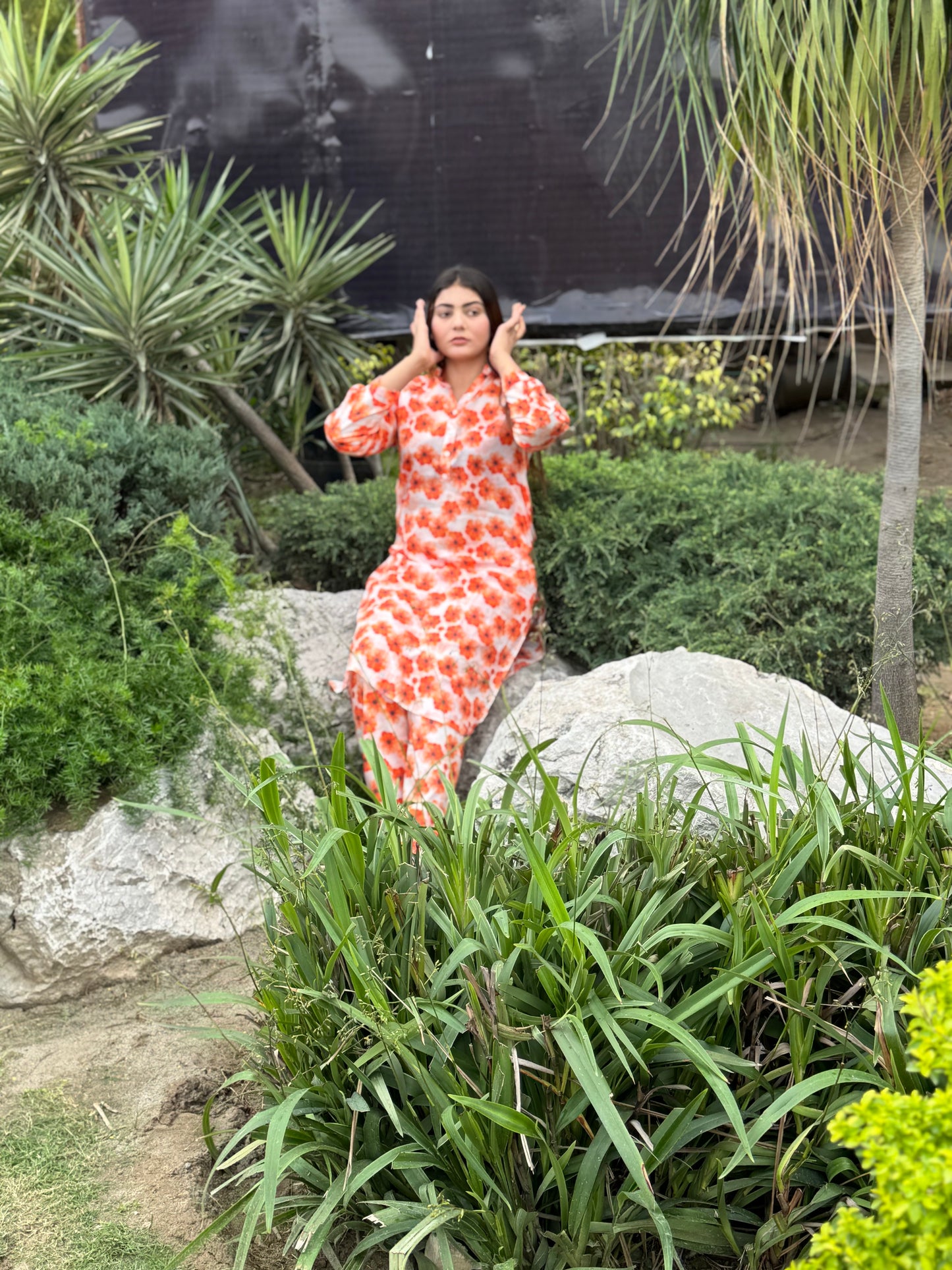 BinNoor Fab Lawn Stitched 2Pcs DE-LA08-P2-S072