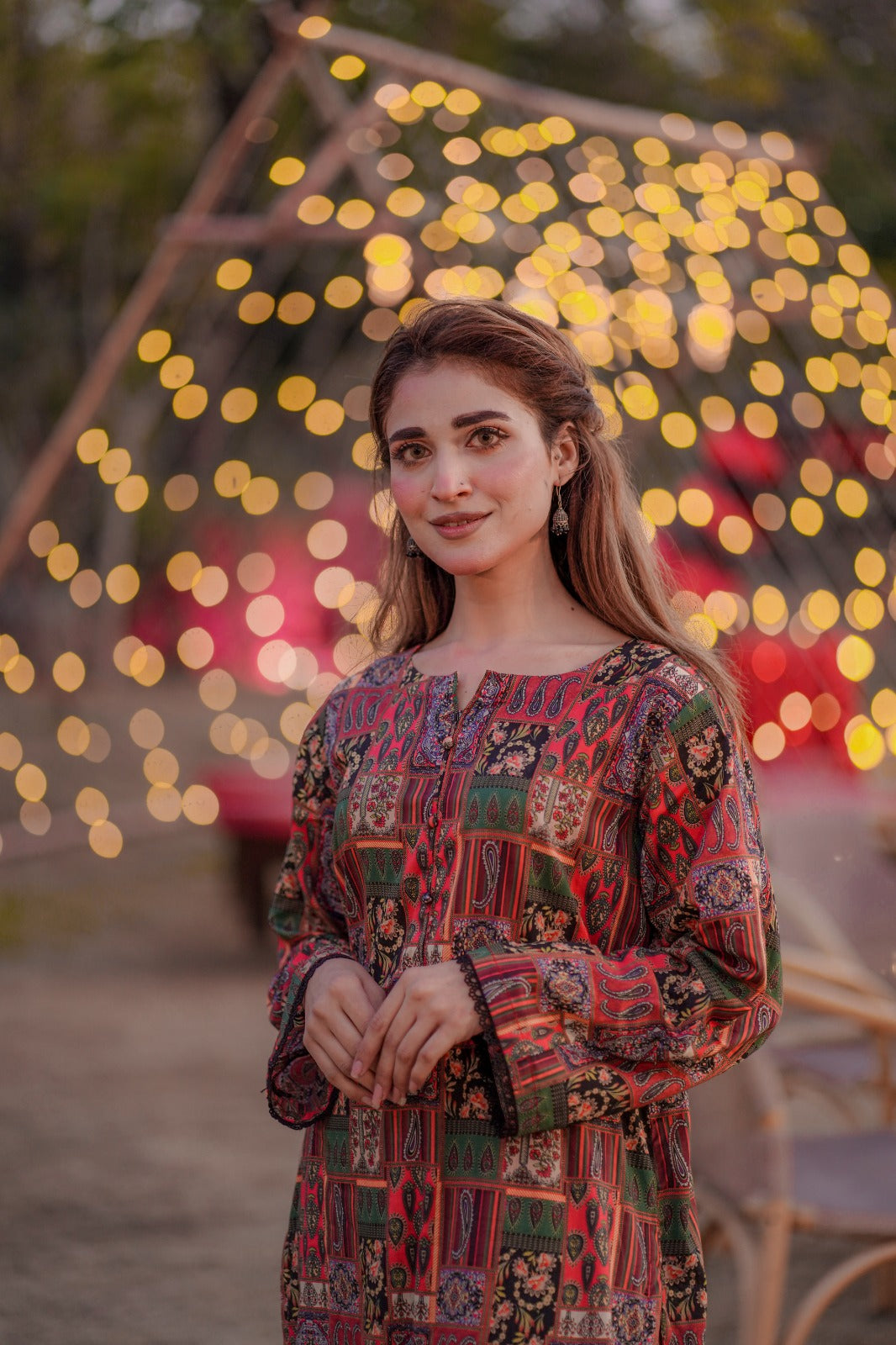 BinNoor Fab Lawn Stitched 2Pcs DE-LA05-P2-S036