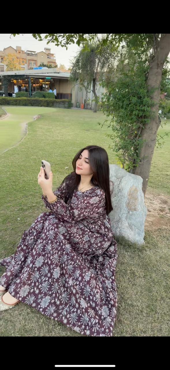 BinNoor Fab Lawn Stitched 2Pcs DE-LA08-P2-S081