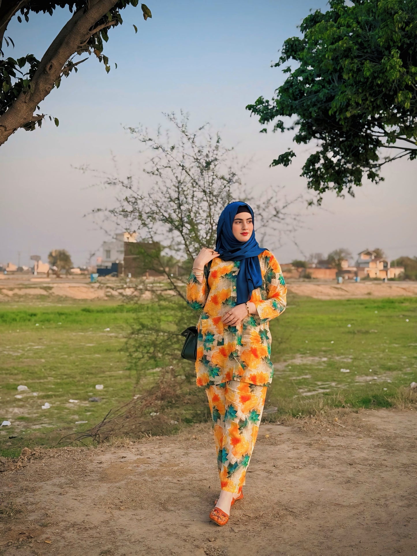 BinNoor Fab Lawn Stitched 2Pcs DE-LA08-P2-S069