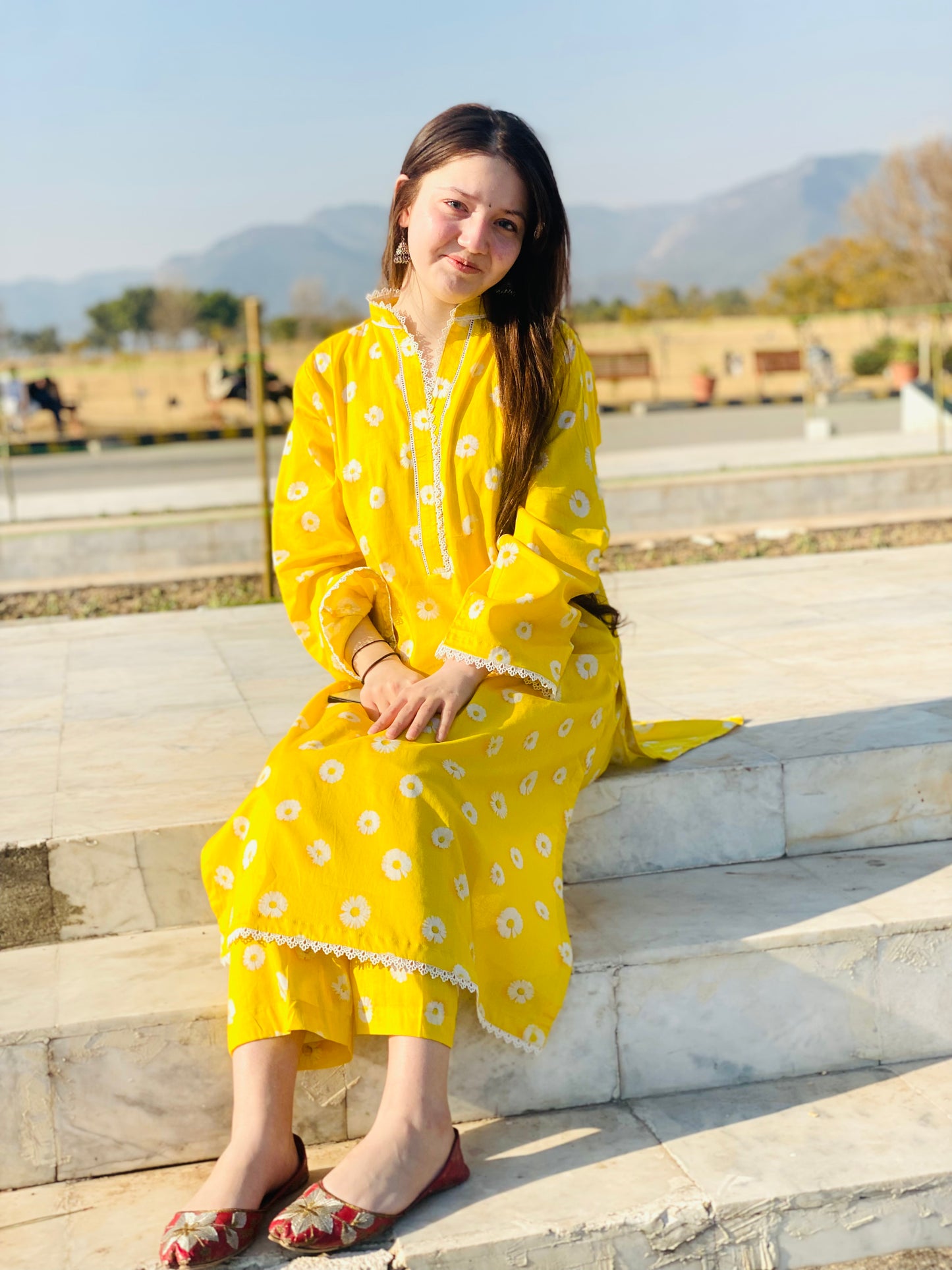 BinNoor Fab Lawn Stitched 2Pcs DE-LA05-P2-S032