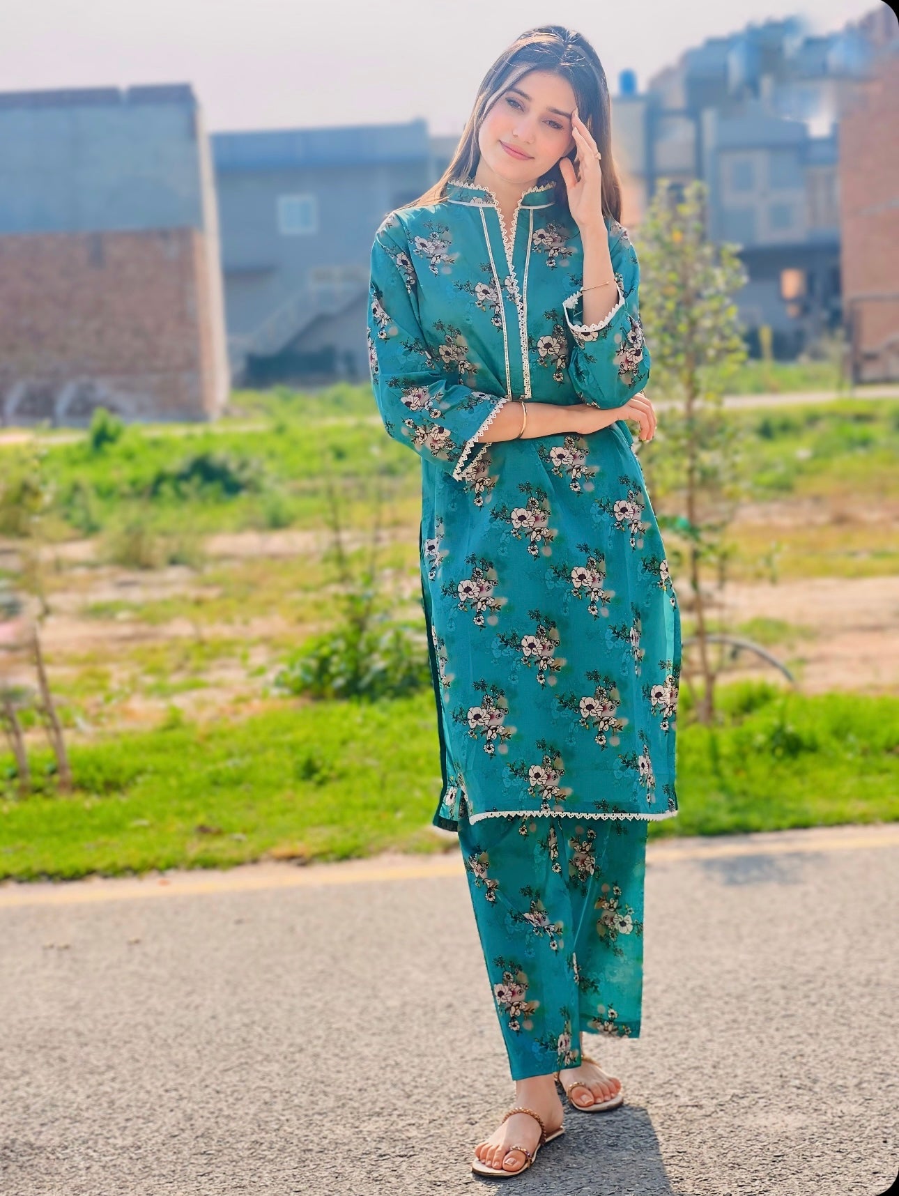 BinNoor Fab Lawn Stitched 2Pcs DE-LA05-P2-S031