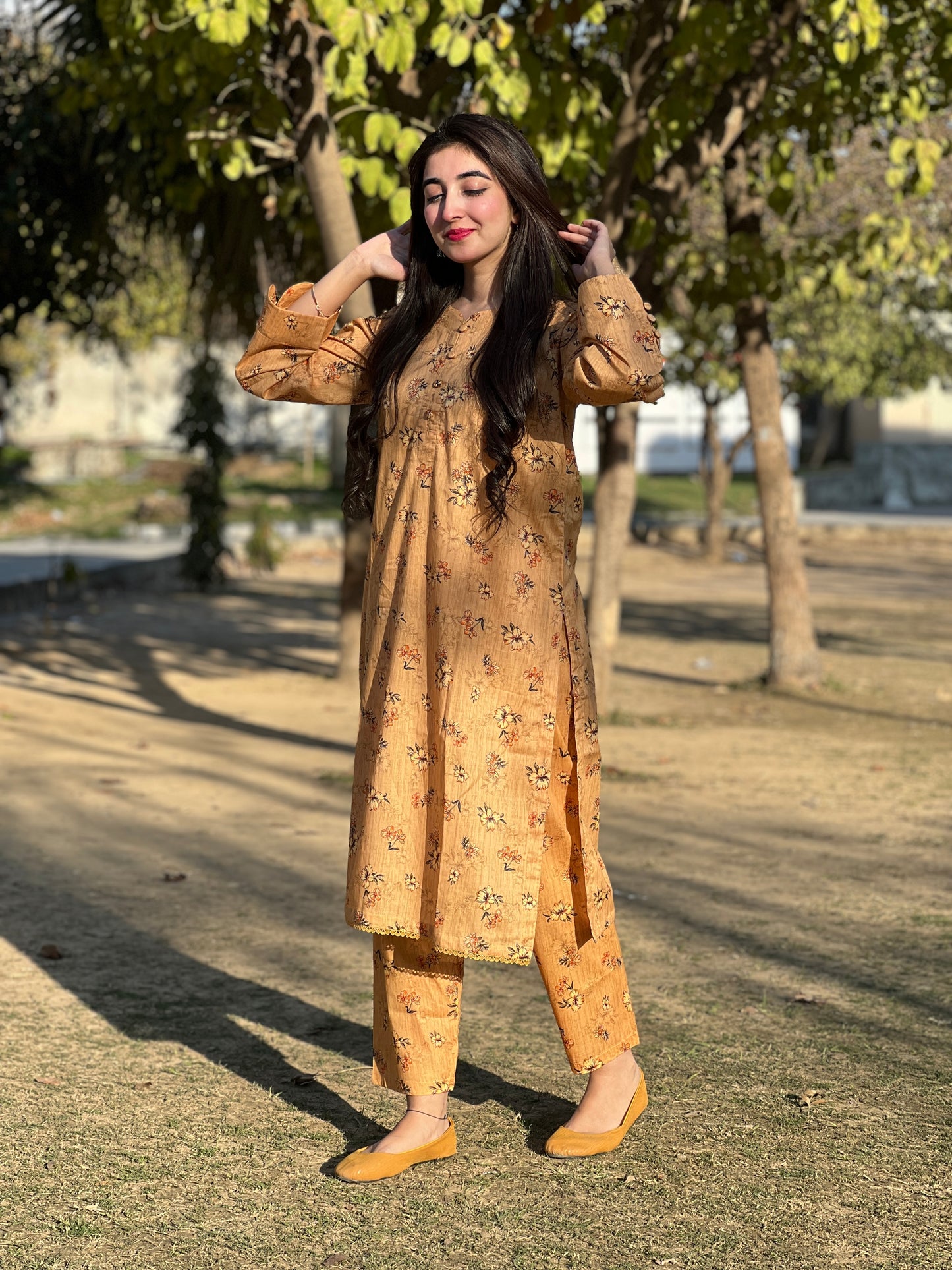 BinNoor Fab Lawn Stitched 2Pcs DE-LA05-P2-S038