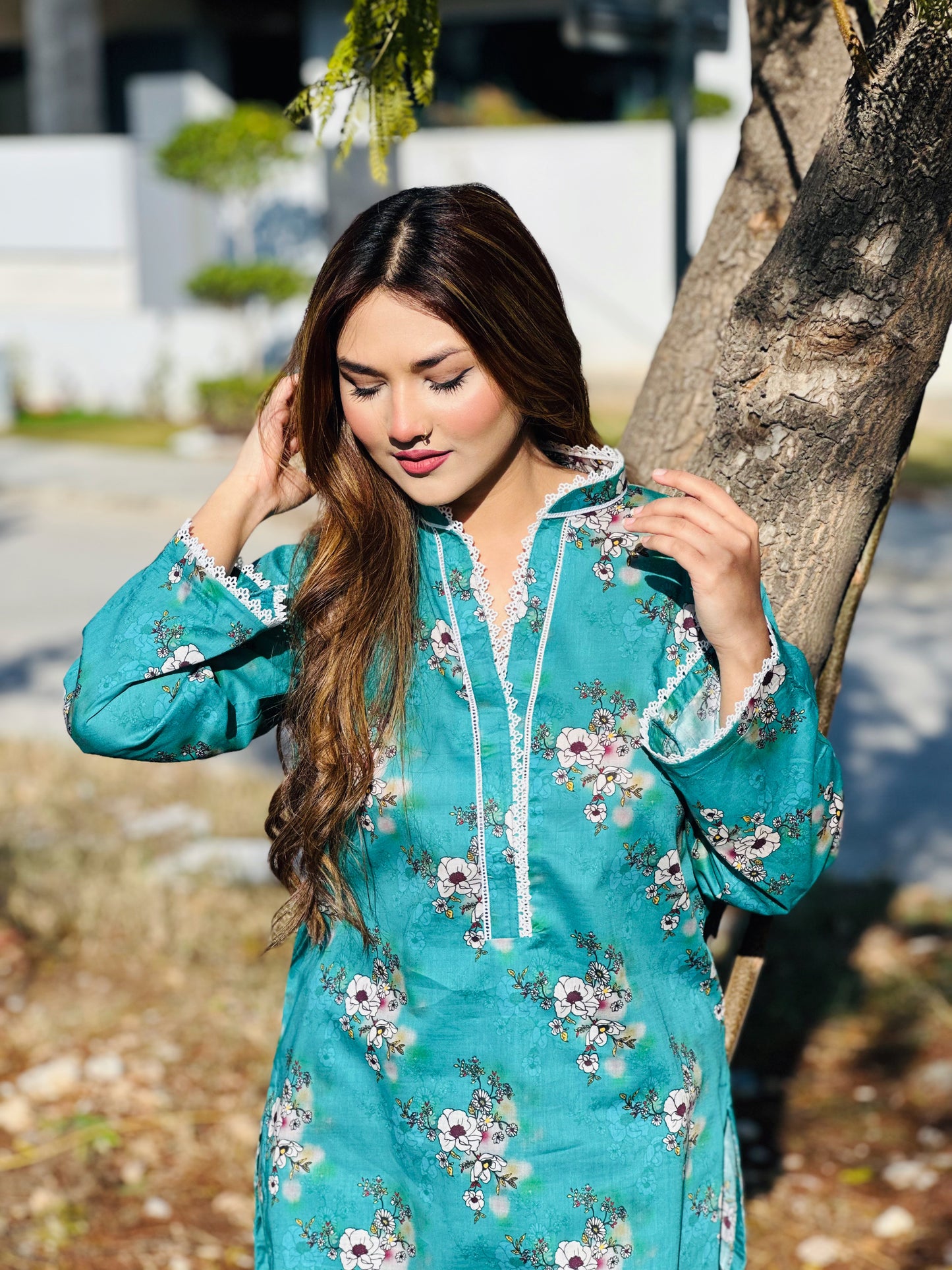 BinNoor Fab Lawn Stitched 2Pcs DE-LA05-P2-S031