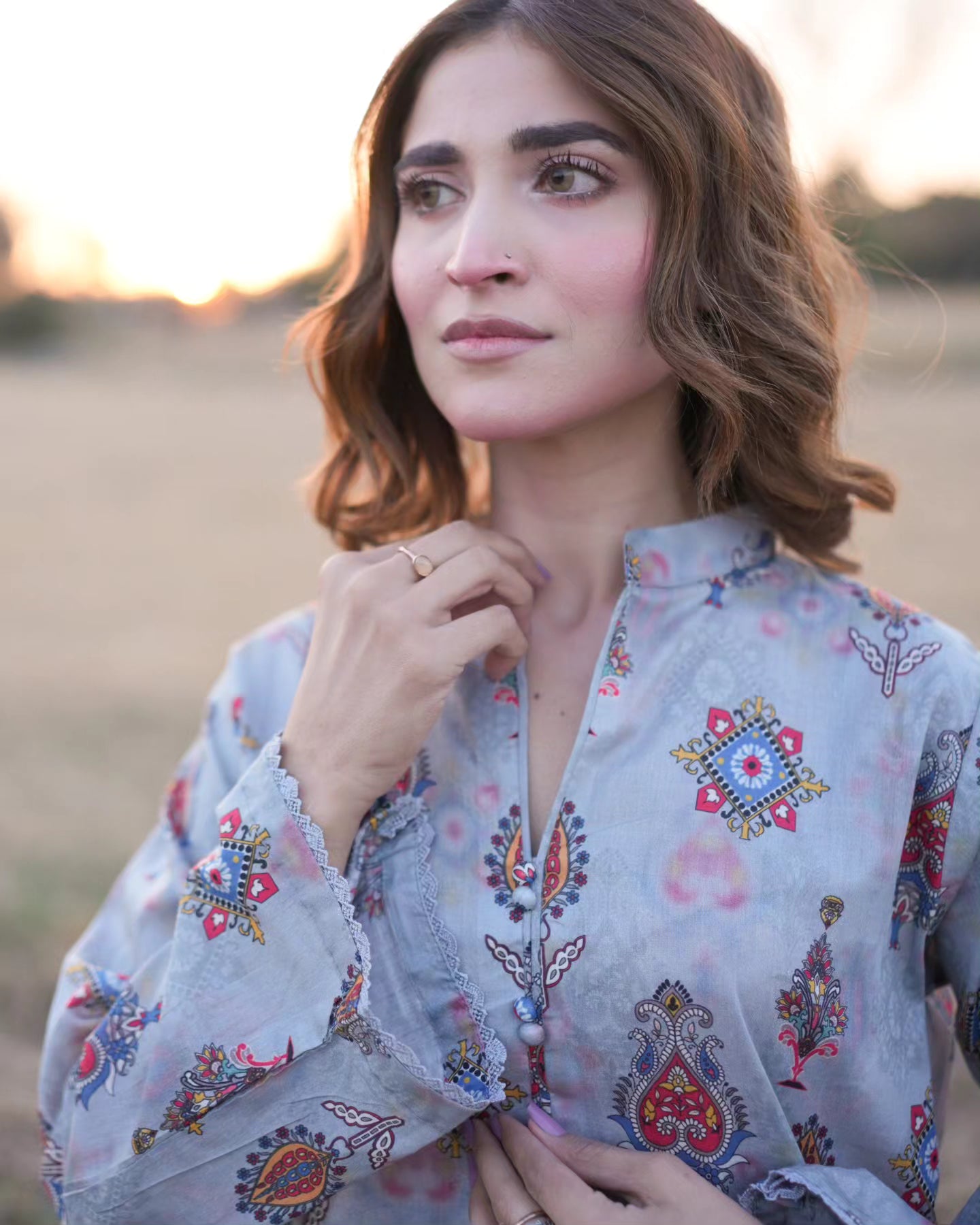BinNoor Fab Lawn Stitched 2Pcs DE-LA05-P2-S041